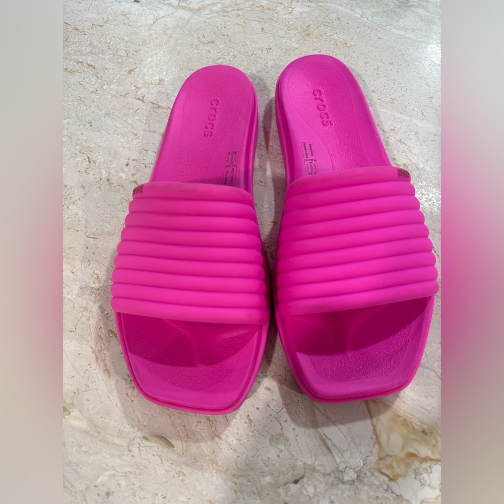 CROCS pink Miami slides
